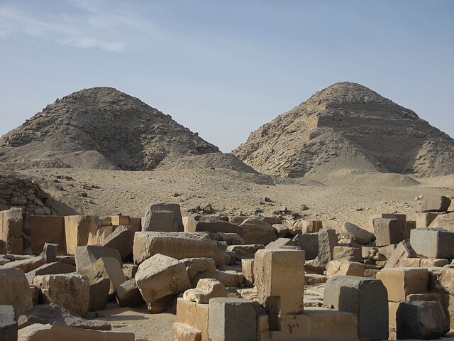 Abusir, pyramids