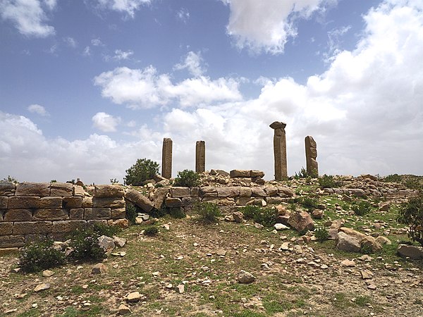 Pre-Axumite monolithic columns in Qohaito