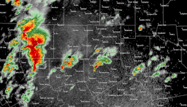 Radar loop of storms affecting Dallas-Fort Worth April 3, 2012.gif