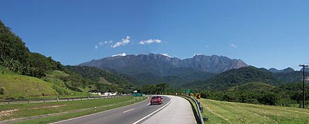 Rio-Teresópolis highway (stretch of BR-116) connecting Greater Rio de Janeiro to Teresópolis