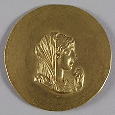Roman - Medallion with Olympias - Walters 592 - Obverse.jpg