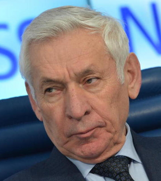 <span class="mw-page-title-main">Salambek Khadzhiyev</span> Soviet-Russian Chechen petrochemist, businessman, and politician (1941–2018)