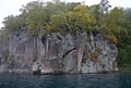 Скелі на острові Саманг