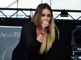 <span class="mw-page-title-main">Sara Squadrani</span> Italian singer (born 1986)