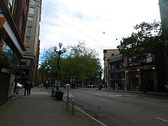 Looking south toward the park at street level, May 19, 2017. Photo by Adam Moss.