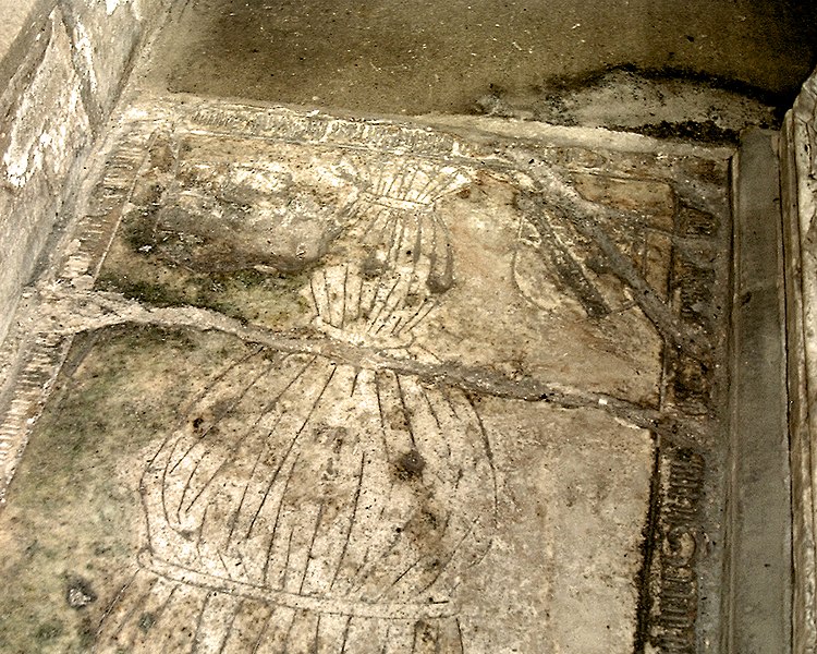 File:Shroud monument norbury church.jpg