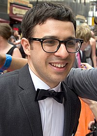 people_wikipedia_image_from Simon Bird