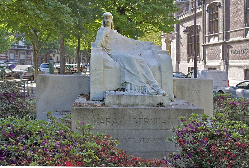 File:Statue Sarah Bernhardt François Sicard Paris.jpg