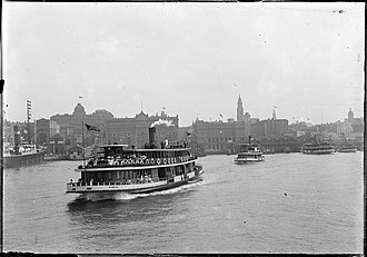 Kurraba leaving Circular Quay Sydney Ferry KURRABA.jpg