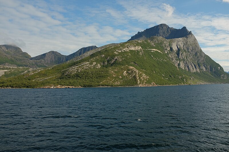 File:Telnestinden seen from the car ferry.jpg