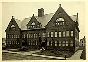 The Buckingham School in Springfield, Massachusetts.jpg