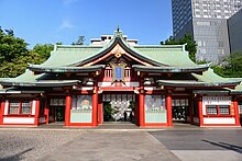 Tokyo Hie-Shrine Gate.jpg