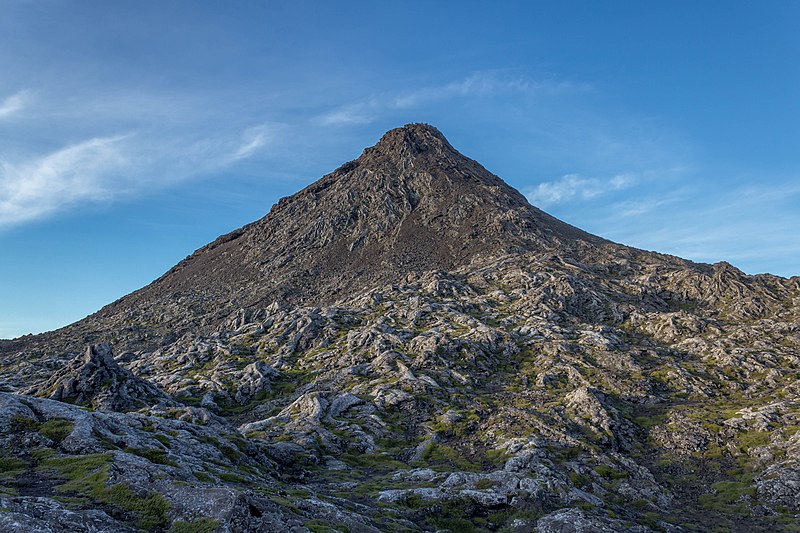 File:Topo da Montanha do Pico.jpg