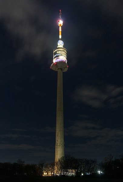 File:Torre del Danubio, Viena, Austria, 2020-02-01, DD 108-110 HDR.jpg