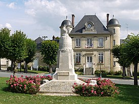Town hall and war memorial of Nesle la vallée P1050800.JPG