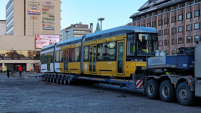 File:Transtech Artic tram in the Turku market square 02.jpg