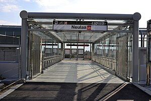 U-Bahn-Stasiun Neulaa 02.jpg