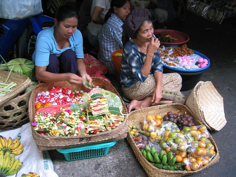 File:Ubud Bali Indonesia The Market.jpg