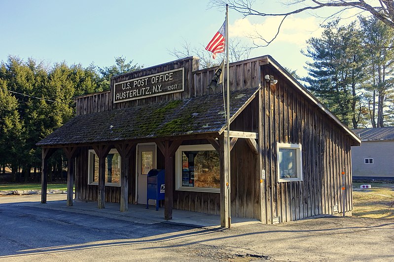 File:United States Post Office - Austerlitz, New York - DSC07566.jpg