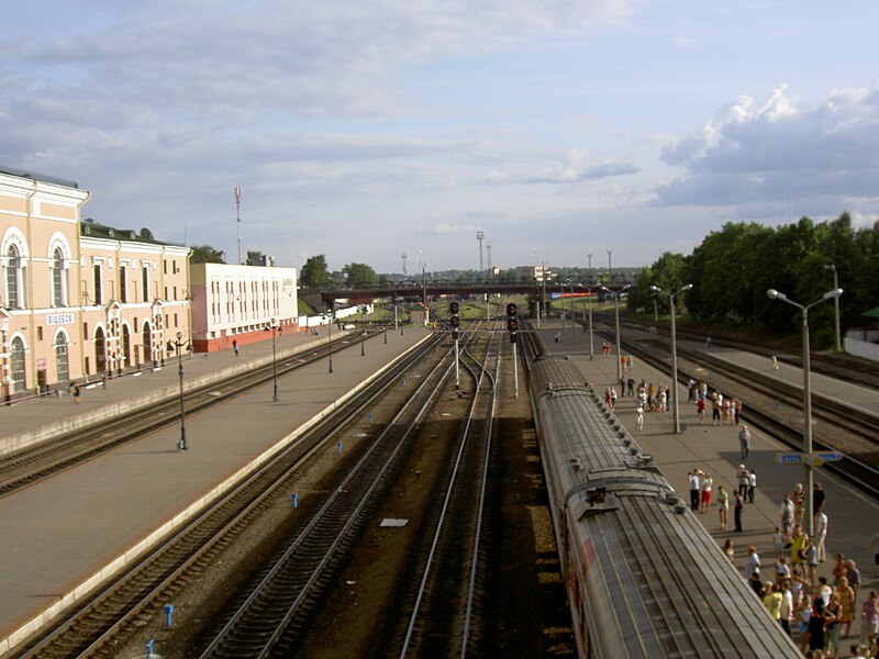 File:VitebskStation-2009-08-08-07.jpg