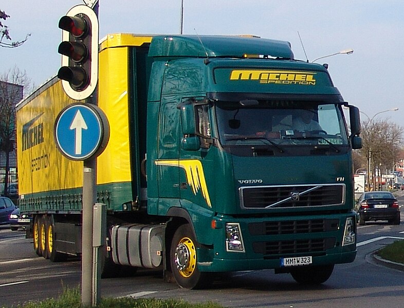 File:Volvo FH12 Michel.JPG