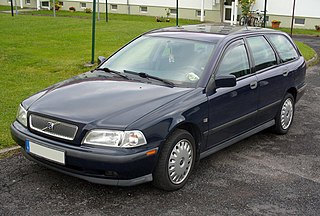 Volvo V40 pre-facelift