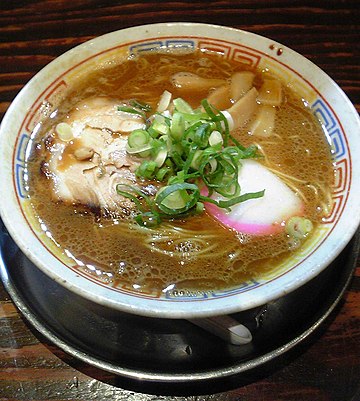 出汁ラーメン (dashi ramen)