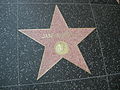 Steaua acordată lui Jane Russell pe Hollywood Walk of Fame.