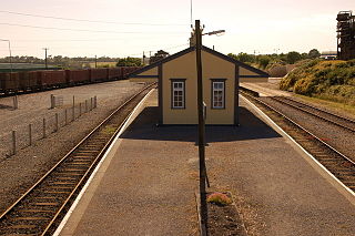 Wellingtonbridge railway station