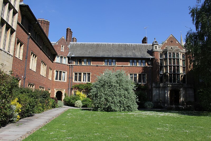 File:Wesley House Cambridge.jpg