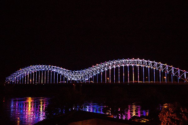 Hernando de Soto Bridge