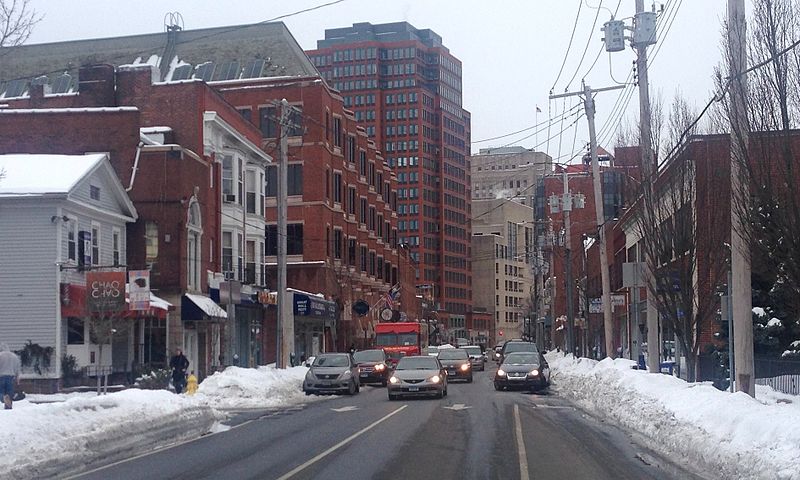 File:Whitney Ave, New Haven.jpg