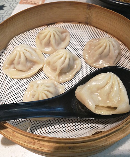 File:Xiaolongbao Shanghai.jpg