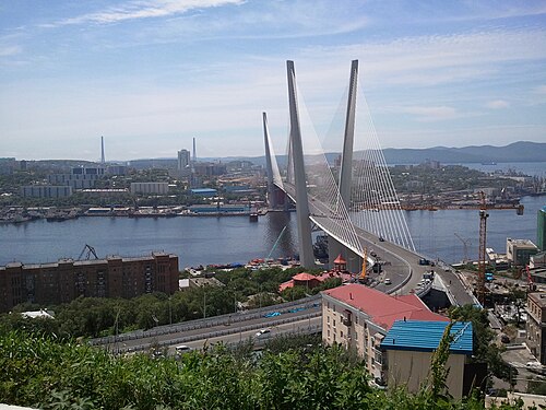 500px-Zolotoy_Rog_Bridge.jpg