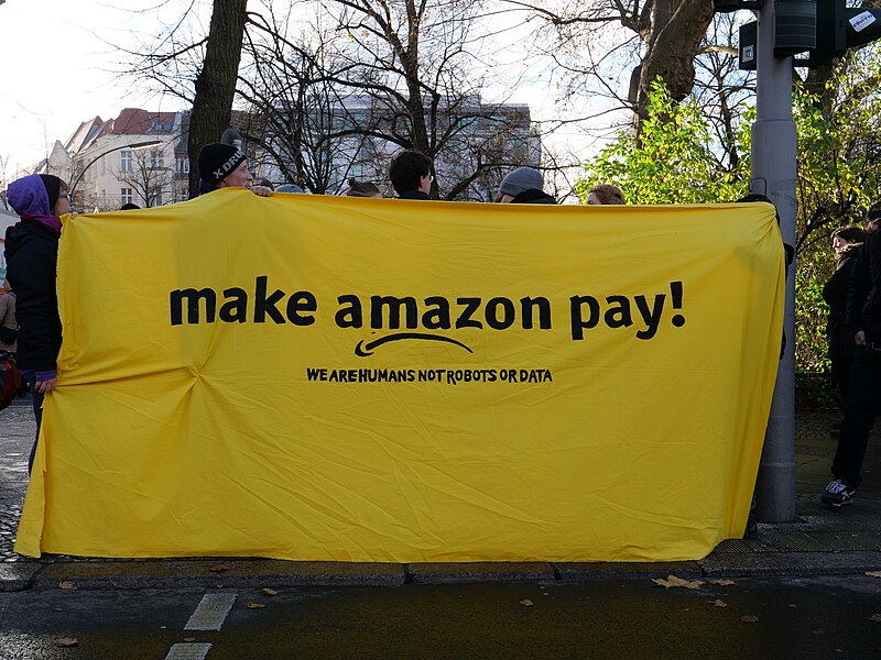 File:"Make Amazon Pay!" Demonstration in Berlin 15.jpg