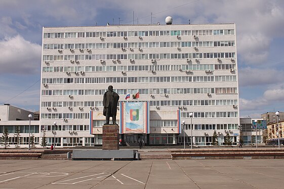 Выборы города братска. Здание городской Думы (Хабаровск). Здания Братск. Братск архитектурные здание. Дума города Братска.