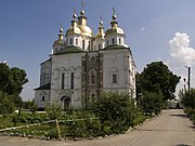 Украина, Полтава - Крестовоздвиженский монастырь 08.jpg