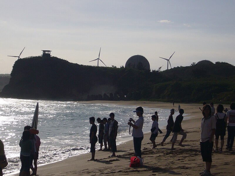 File:恒春南湾和马鞍山核电站, South Bay and Maanshan Nuclear Power Plant, Hengchun, P1010261.jpg