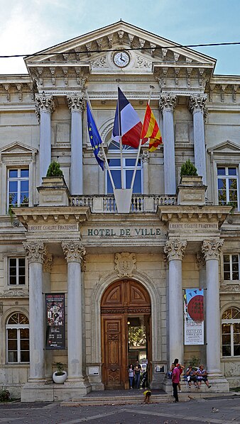 File:00 4156 Rathaus von Avignon - Frankreich.jpg