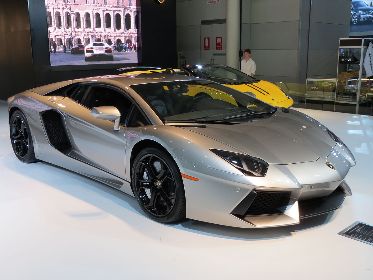Lamborghini Aventador - Wikipedia