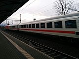 Deutsch: InterCity der Deutschen Bahn auf der Fahrt nach Dresden Hauptbahnhof (Durchfahrt Haltepunkt Dresden-Strehlen)