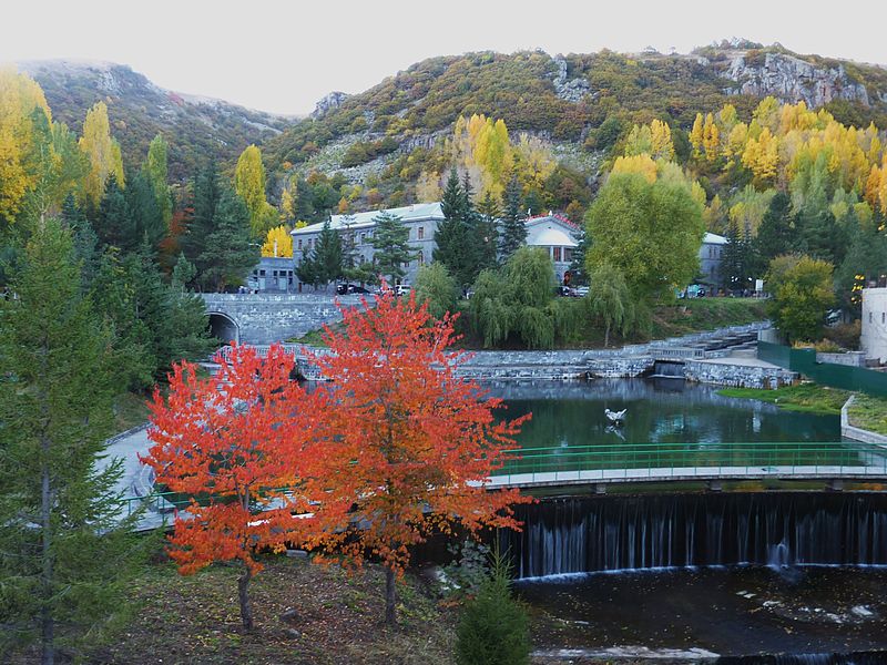 File:428 Djermouk station thermale Paysage près de notre hôtel.JPG