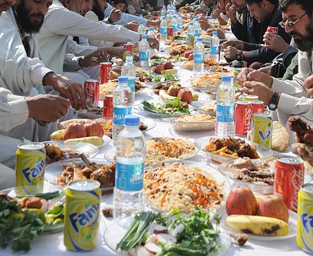 Fail:Afghan_men_feasting.jpg