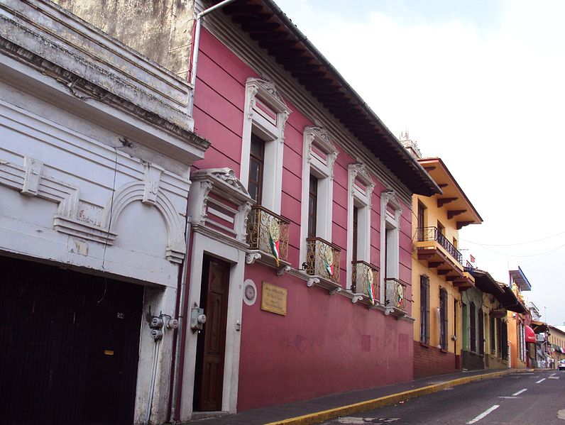 File:Albergue del Hospital Civil Dr. Luis F. Nachón, Xalapa.jpg