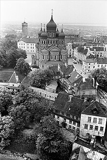 Built in 1894, the Alexander Nevsky Cathedral in Reval is the symbol of the Orthodox Church in the Governorate Aleksander Nevski katedraal ja linnamuur Niguliste kiriku tornist 74.jpg