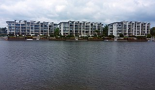 <span class="mw-page-title-main">Birtinya, Queensland</span> Suburb of Kawana Waters, Queensland, Australia