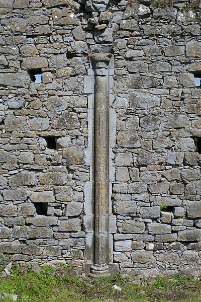 File:Athassel Priory St. Edmund Nave North Wall Pier 2012 09 05.jpg