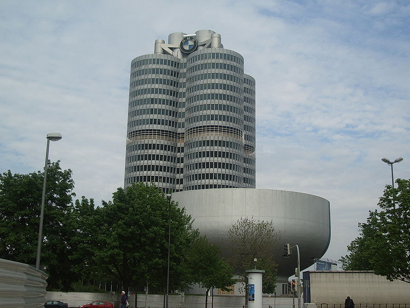 File:BMW Museum.JPG