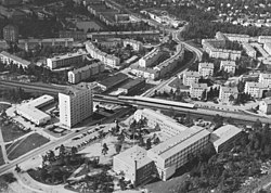 Bandhagen: Historia, Tunnelbanestationen, Demografi