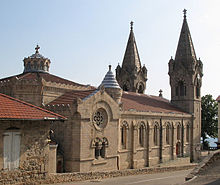 La basilique Saint-Régis.